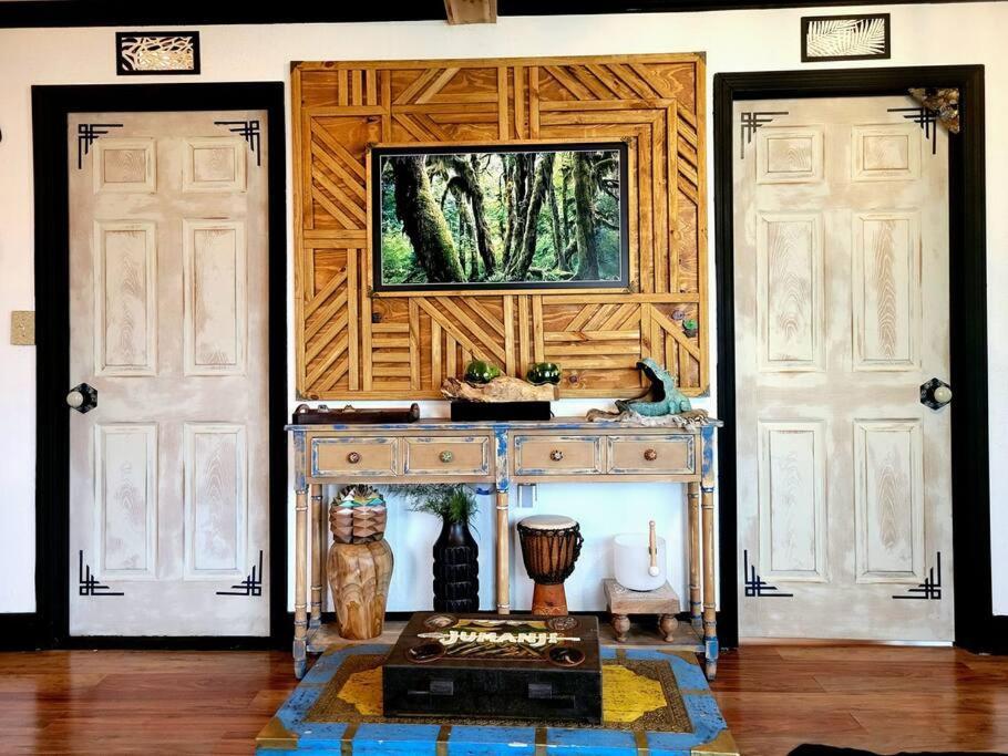 Вилла Cozy Af Jungle-House Hideaway Тампа Экстерьер фото